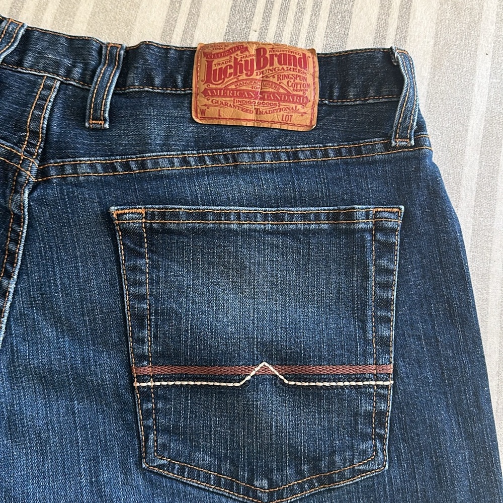 LUCKY BRAND OL’ DEEP WATER denim jeans. 36. Long inseam. Classic fit. EXCELLENT.